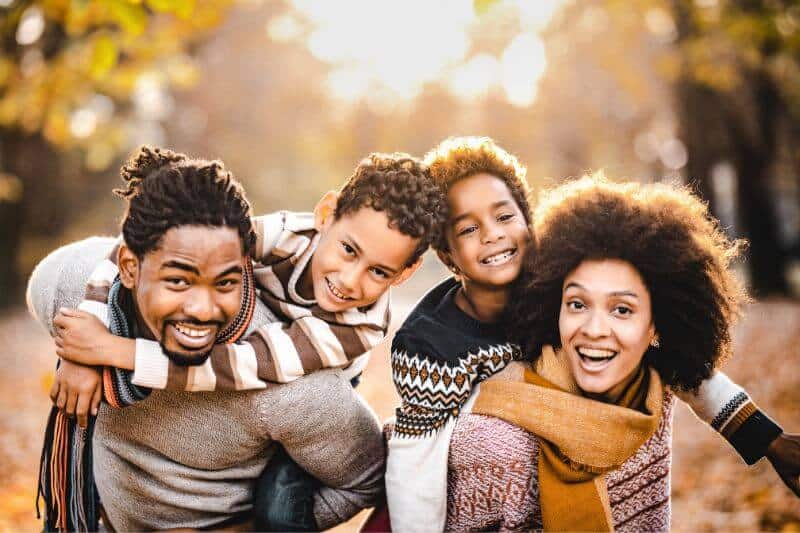 fall-themed photo shoot with family