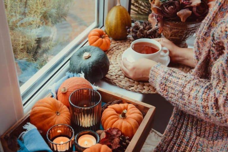 25 Best Fall Indoor Activities: Stay Cozy and Entertained All Season Long