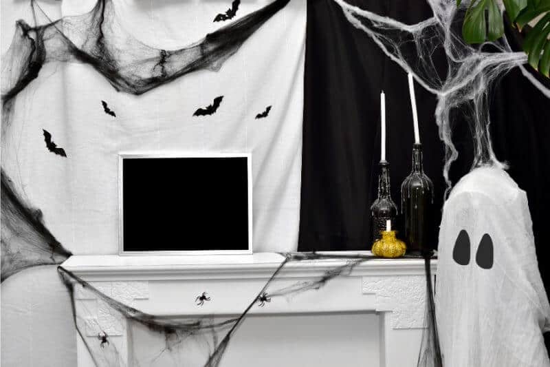 Ghosts and Cobwebs Party Theme