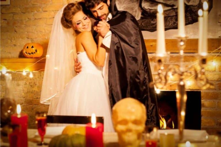 Fun Halloween Date Ideas To Thrill Your Boo!