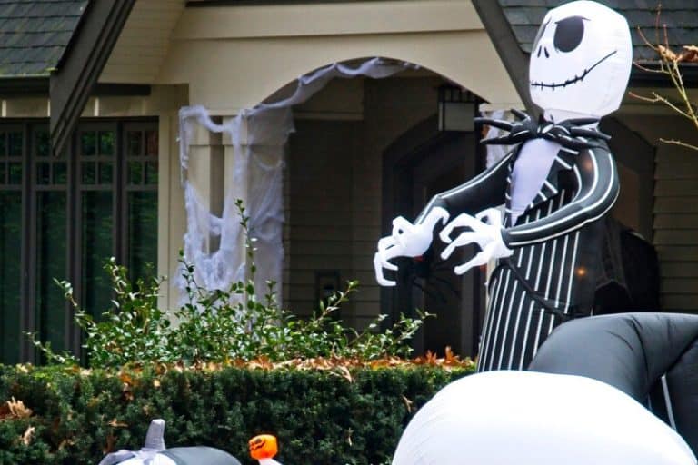 Spooktacular Jack Skellington Halloween Decorations to Haunt Your Home!