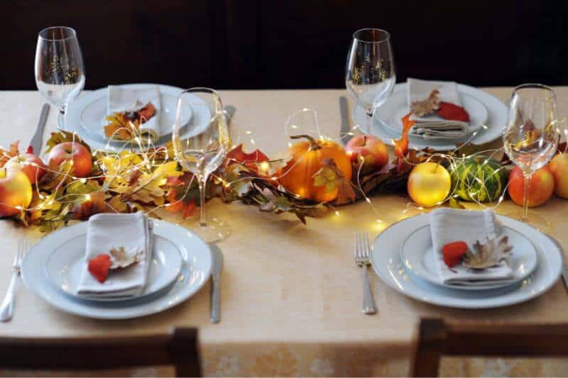 Thanksgiving Table Setting