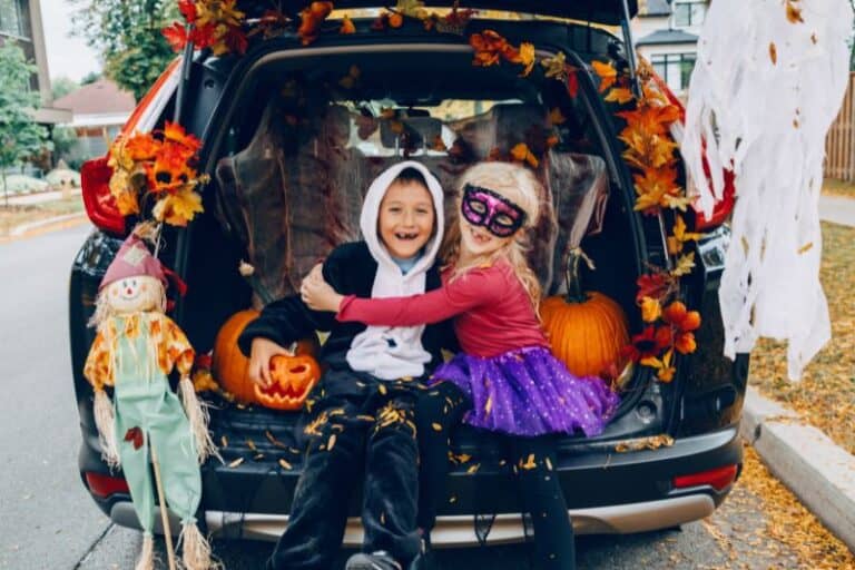 Best Trunk or Treat Kits featured